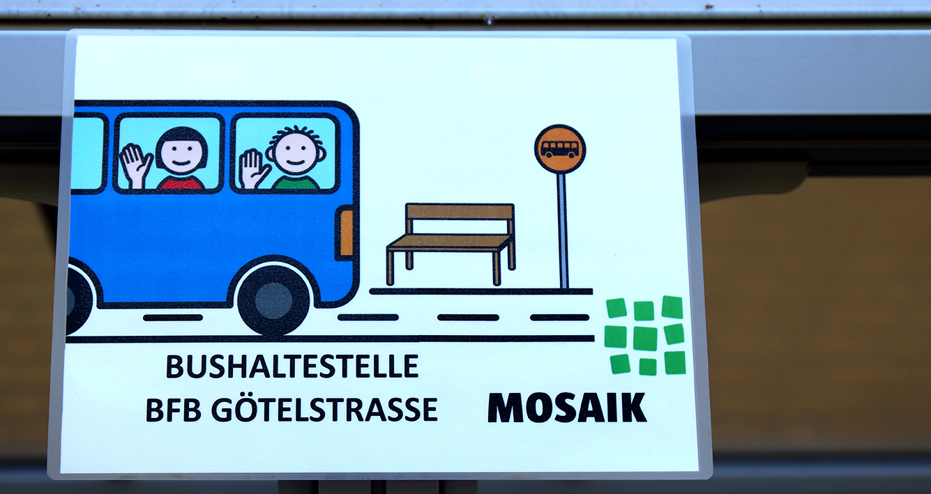 Schild der Bushaltestelle