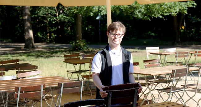 Noah im Biergarten