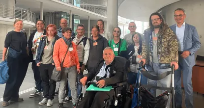 Zum Schichtwechsel 2025 besucht der Werkstattrat von Mosaik den Deutschen Bundestag