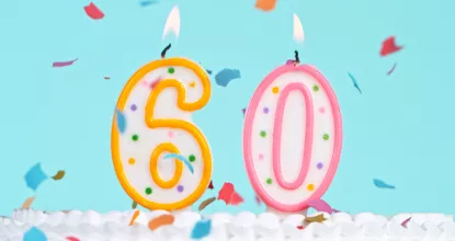 Torte mit 2 Kerzen in Form einer 60