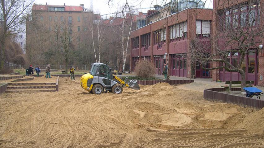 2002 - Umbau des Gartens der BFB-Kohlfurter Straße