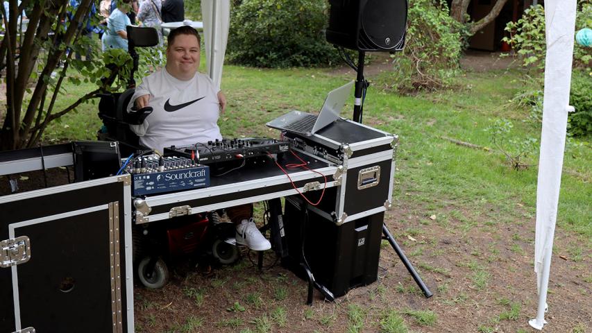 DJ Andi